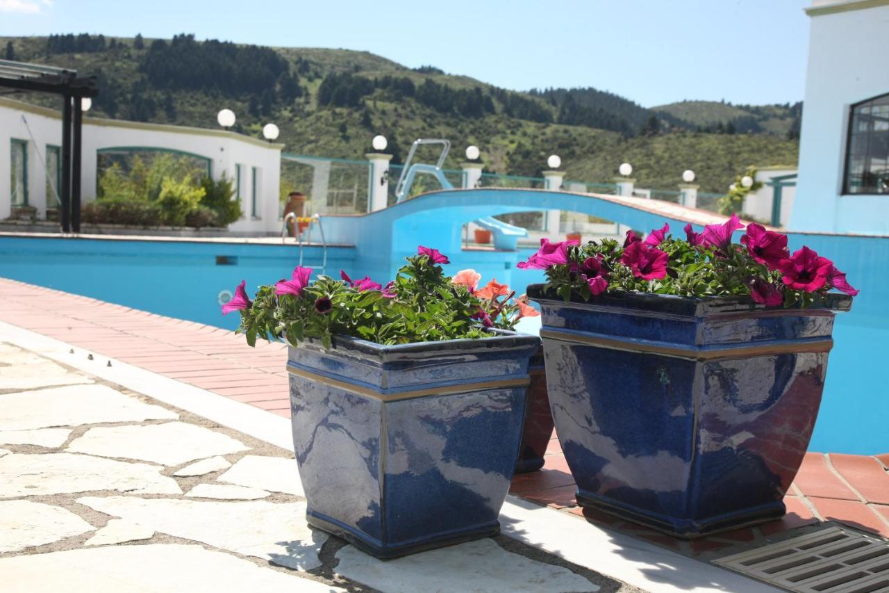 Hotel Spa Montana Karpenisi Buitenkant foto