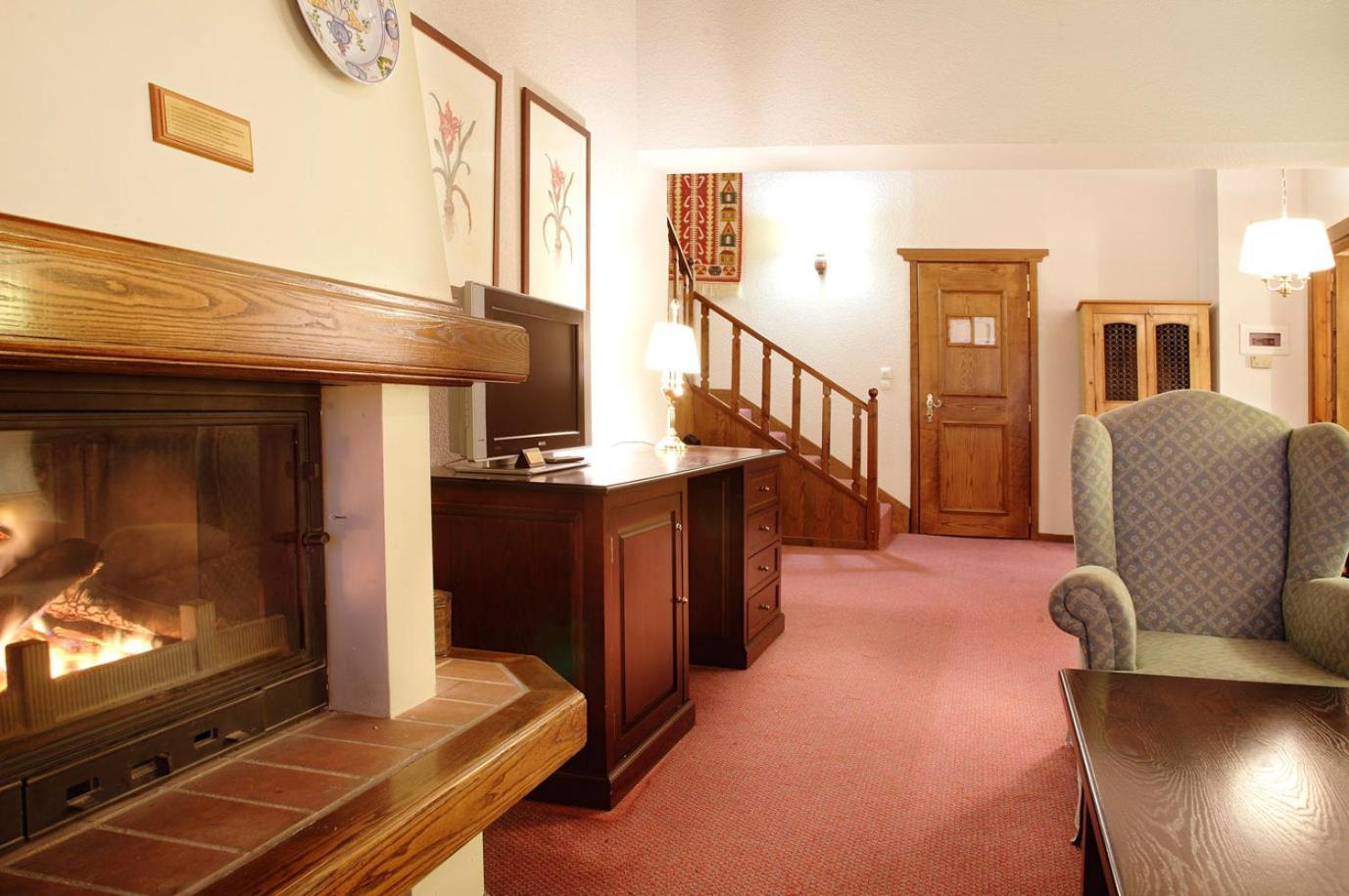 Hotel Spa Montana Karpenisi Buitenkant foto
