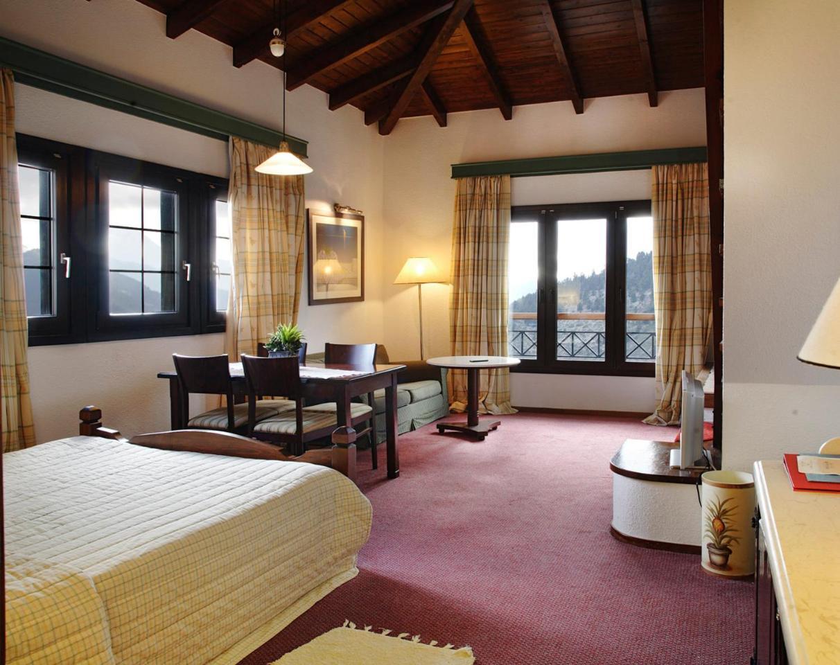Hotel Spa Montana Karpenisi Buitenkant foto