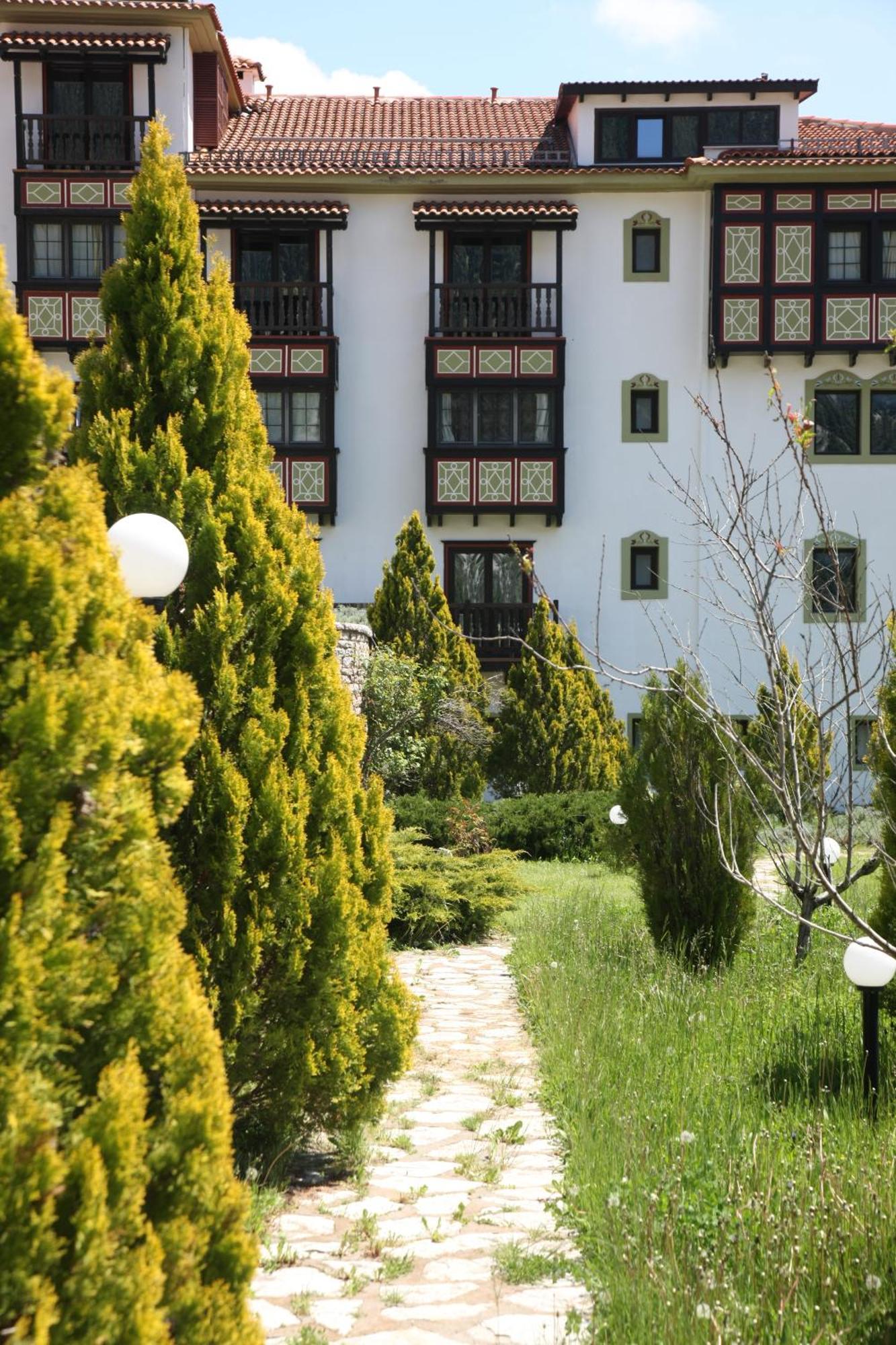 Hotel Spa Montana Karpenisi Buitenkant foto